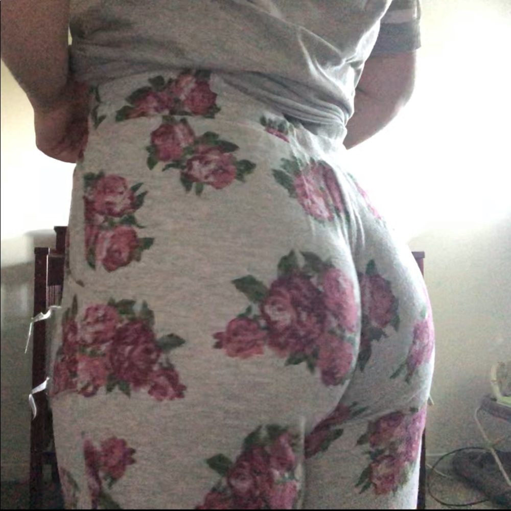 Rose printed joggers
